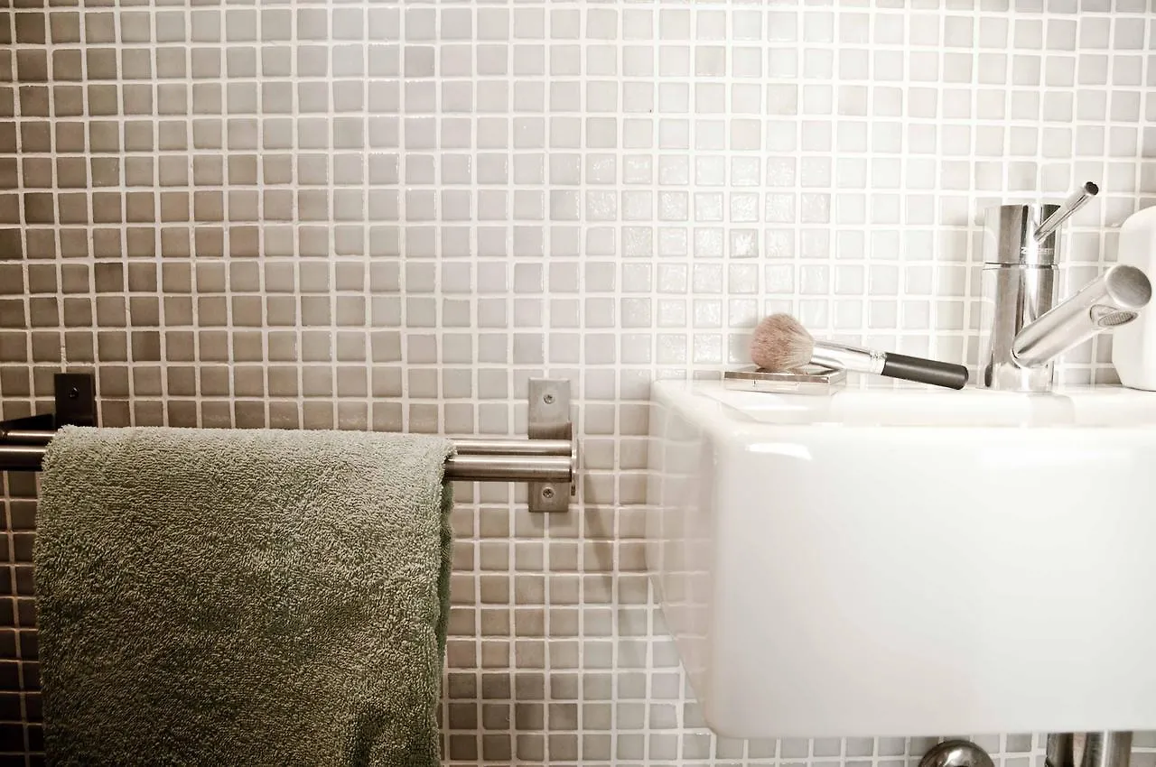 Barceloneta Suites Apartments Market Barcelona